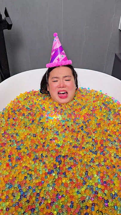 Give me back my birthday present 😭🍬🥰