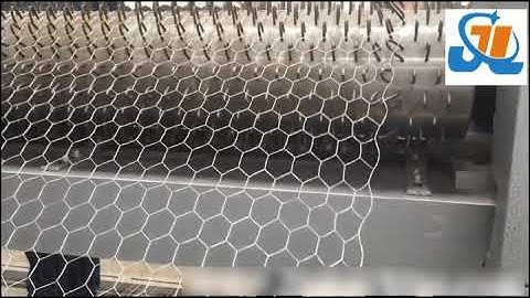 CNC Normal And Reverse Twist Hexagonal Wire Netting Machine