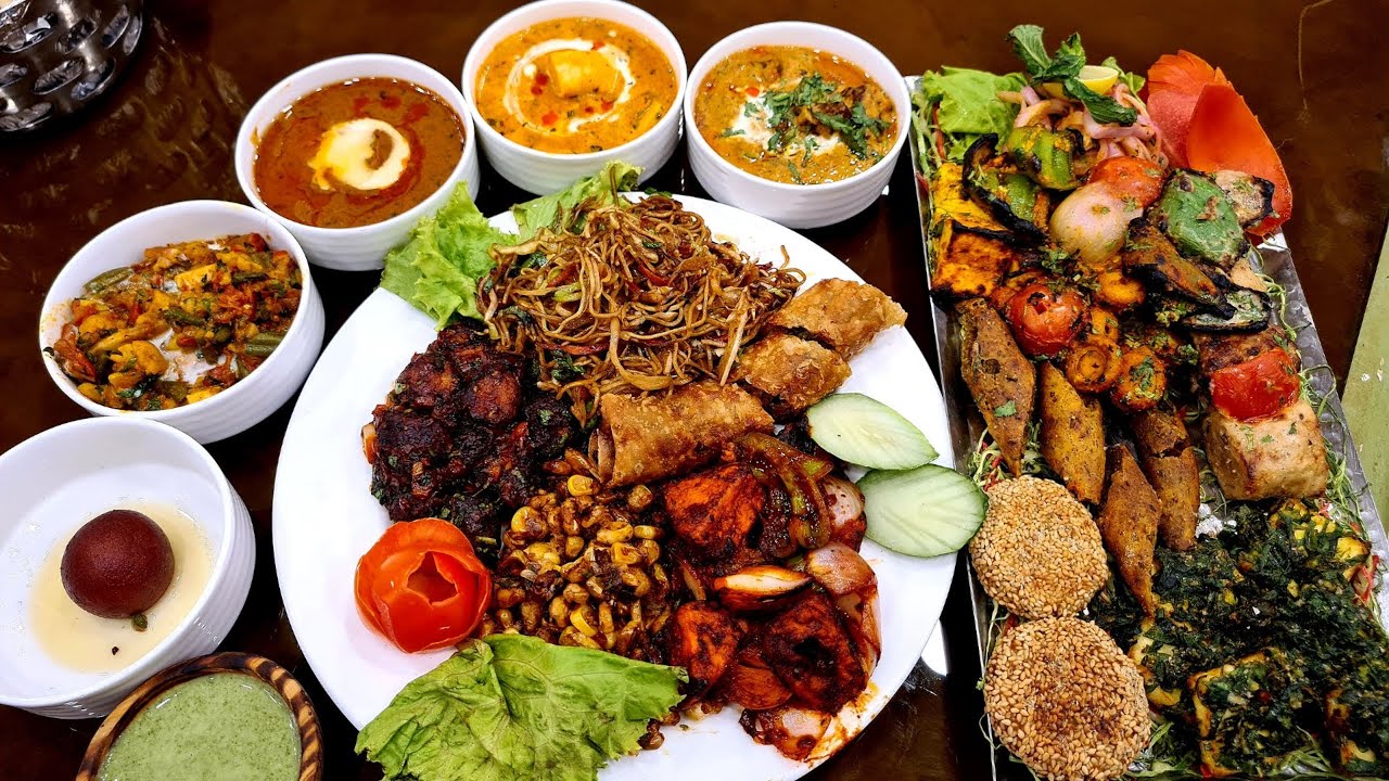 GIANT Desi Ghee Ka Indian PLATTER itne Saste Mai VEGETARIAN Indian