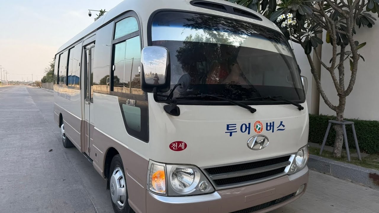 ឡានលក់​ 2010, Hyundai county 069 390 107 ធូរៗថ្លៃបងៗ