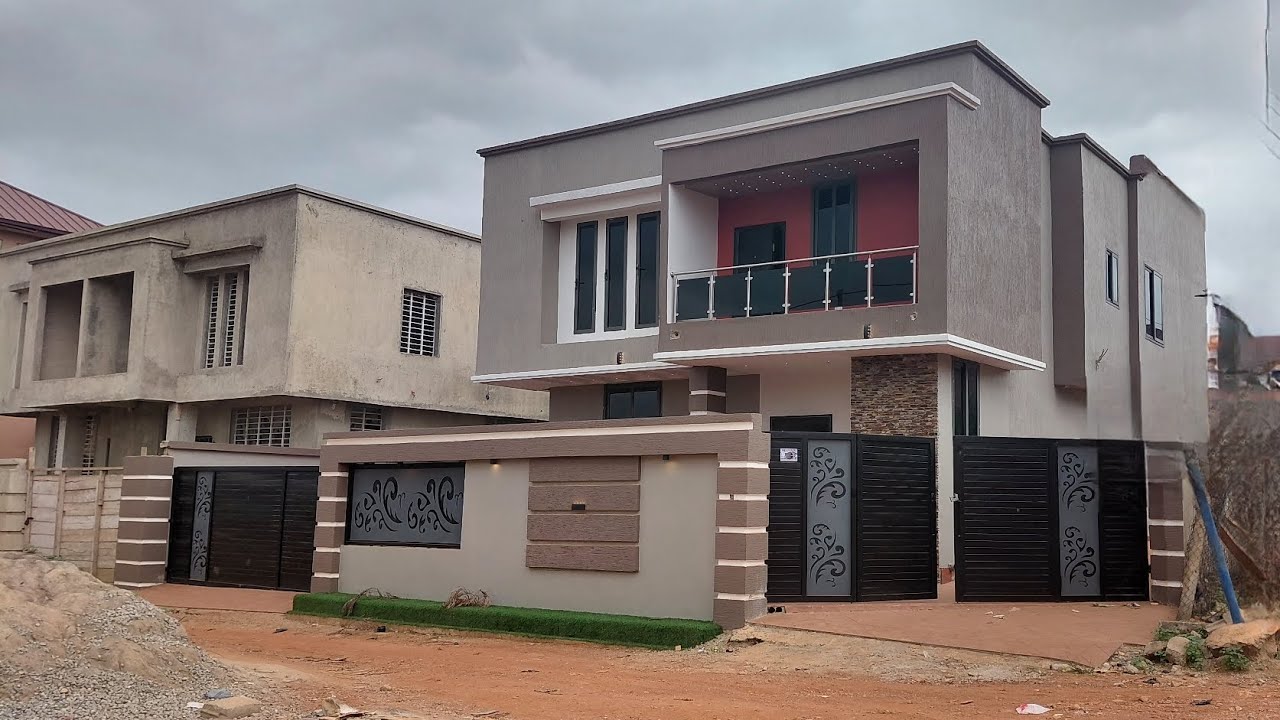 you really have to see what's inside this house, it is incredible..