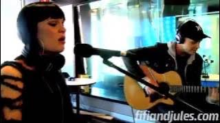 Jessie J 'Nobodys Perfect' Acoustic (AMAZING version)