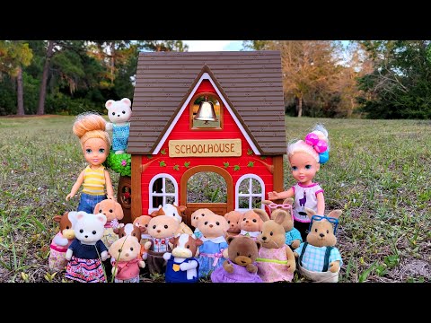Hide and Seek ! Elsa & Anna toddlers - Li'l Woodzeez - Calico Critters
