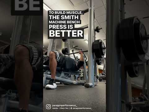 Video: Apakah benching di mesin smith lebih mudah?