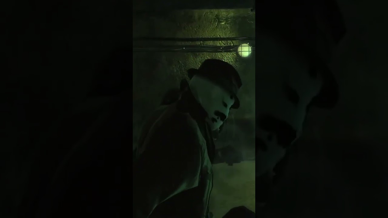 Rorschach rolls around in poop water! (Watchmen: The End is Nigh)