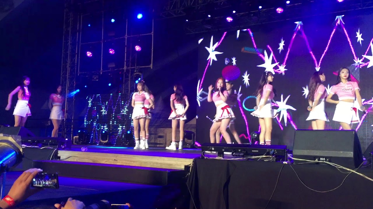 171028 WJSN - Happy @ Kpop  Republic 2 [Fancam]