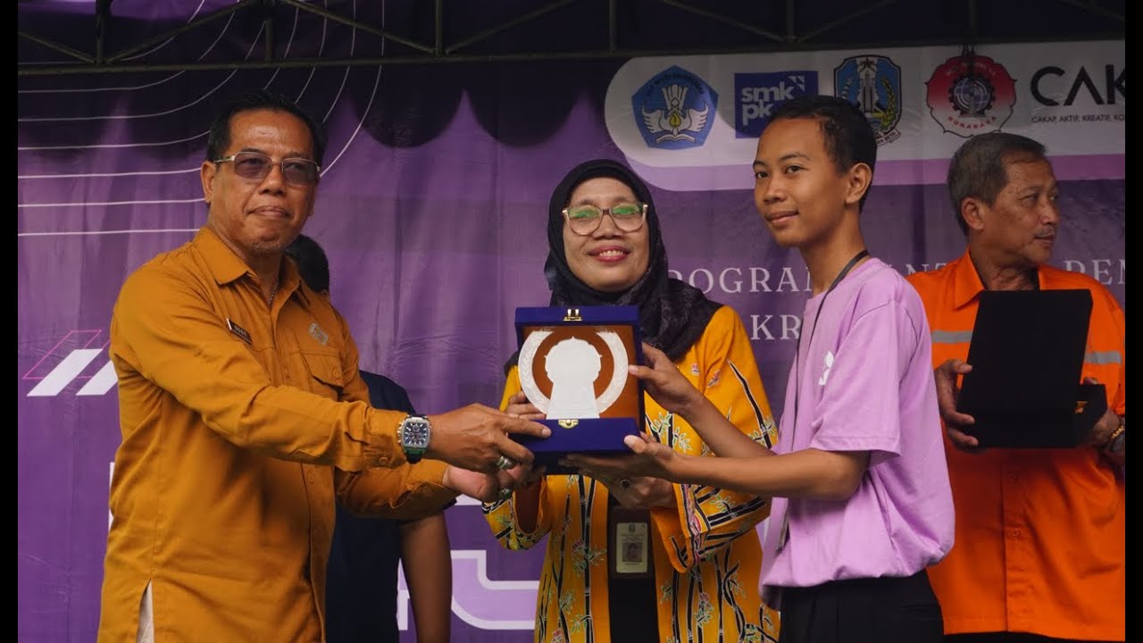 LAPORAN BANTUAN PEMERINTAH PROGRAM PROYEK KREATIF DAN KEWIRAUSAHAAN SMK NEGERI 13 SURABAYA