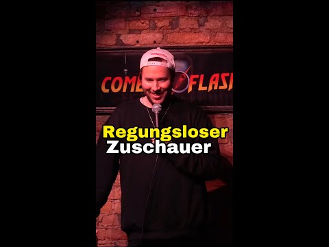 Regungsloser Zuschauer
