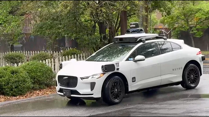First driverless ride in Atlanta. Waymo / Uber full review.