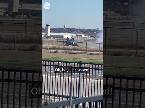 Pilot ejects from F-35 fighter jet after crash landing in Texas | USA TODAY #Shorts