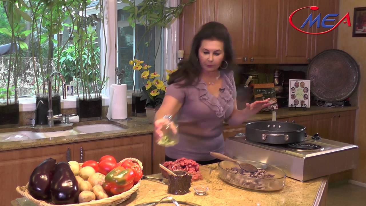 maklobeh (rice with meat and vegetables mold )مقلوبة لحم samira's kitchen, episode # 172 part 1