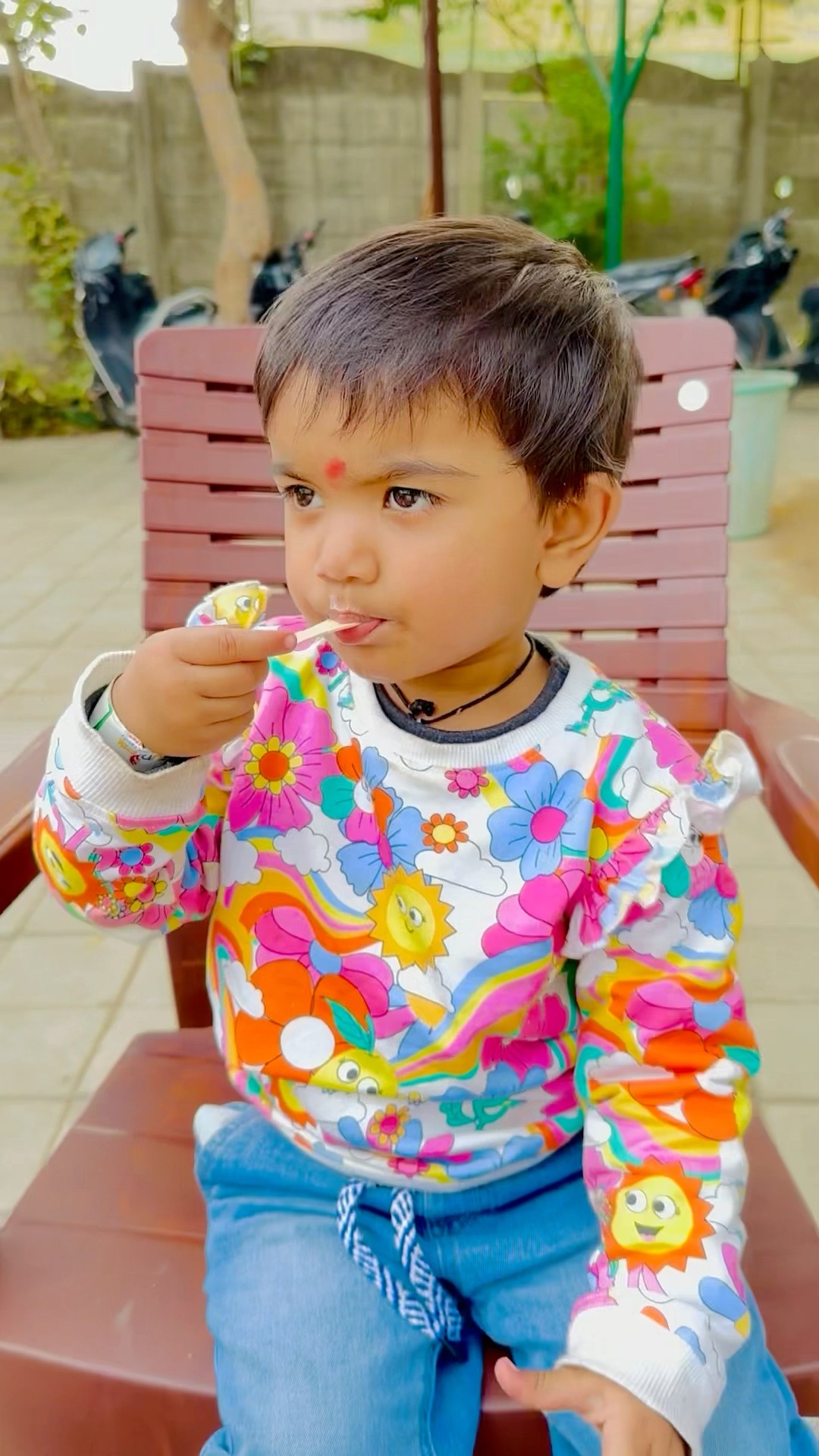Krashiv kashvi ki park me masti ?