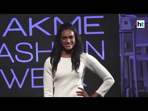 PV Sindhu stuns in white as she walks the ramp at LFW - PV Sindhu stuns in white as she walks the ramp at LFW