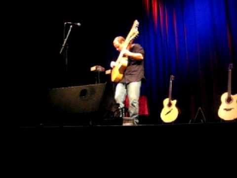 Andy McKee - Away (Live@Gloria Theater,Cologne)