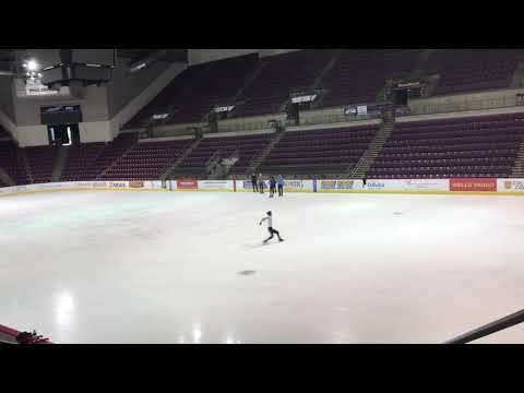 Video: Ice Rinks thiab Ice Skating hauv Vancouver, BC