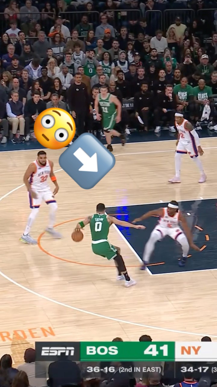 Jayson Tatum with the moves!