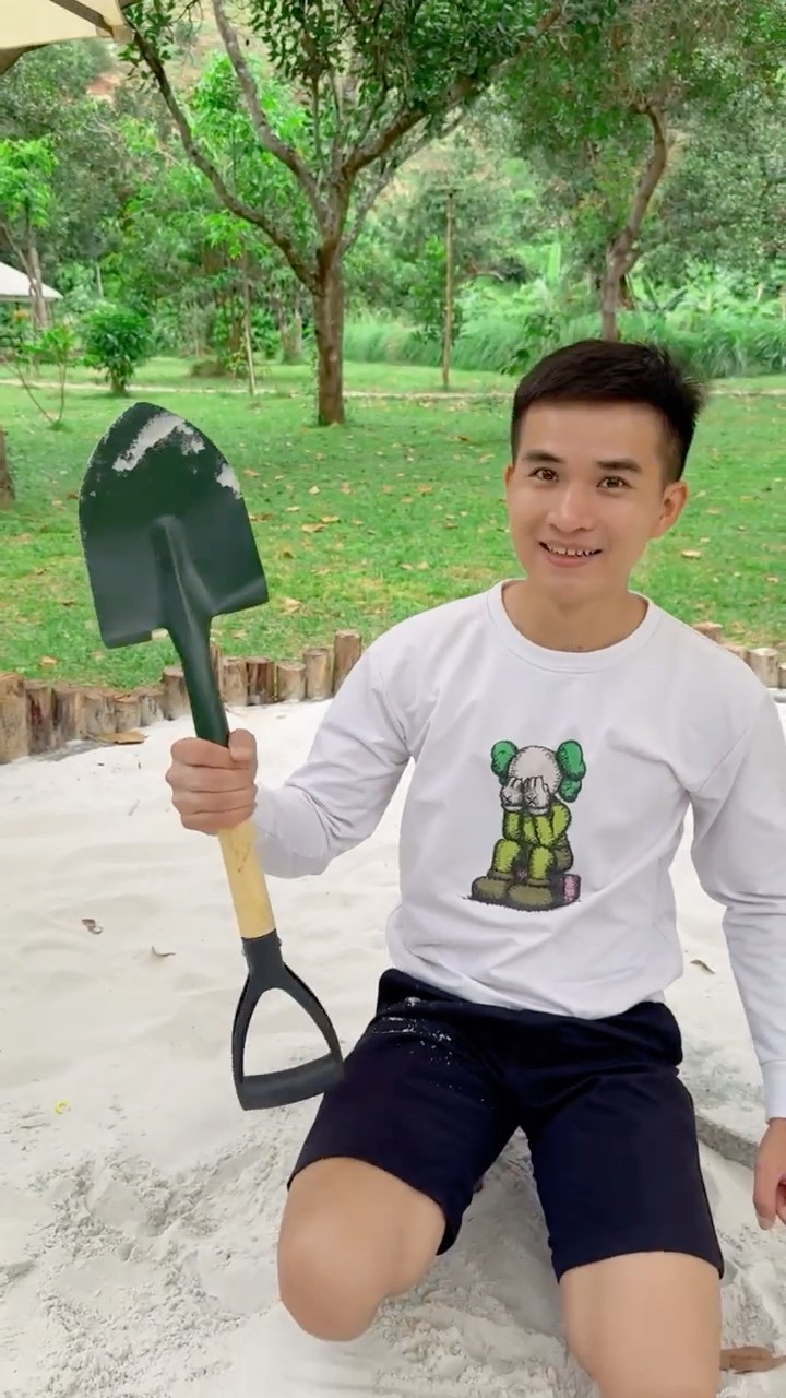 LNS - Muỗng xúc cát và xẻn xúc cát || A Spoon Noob Pro vs Hacker #shorts