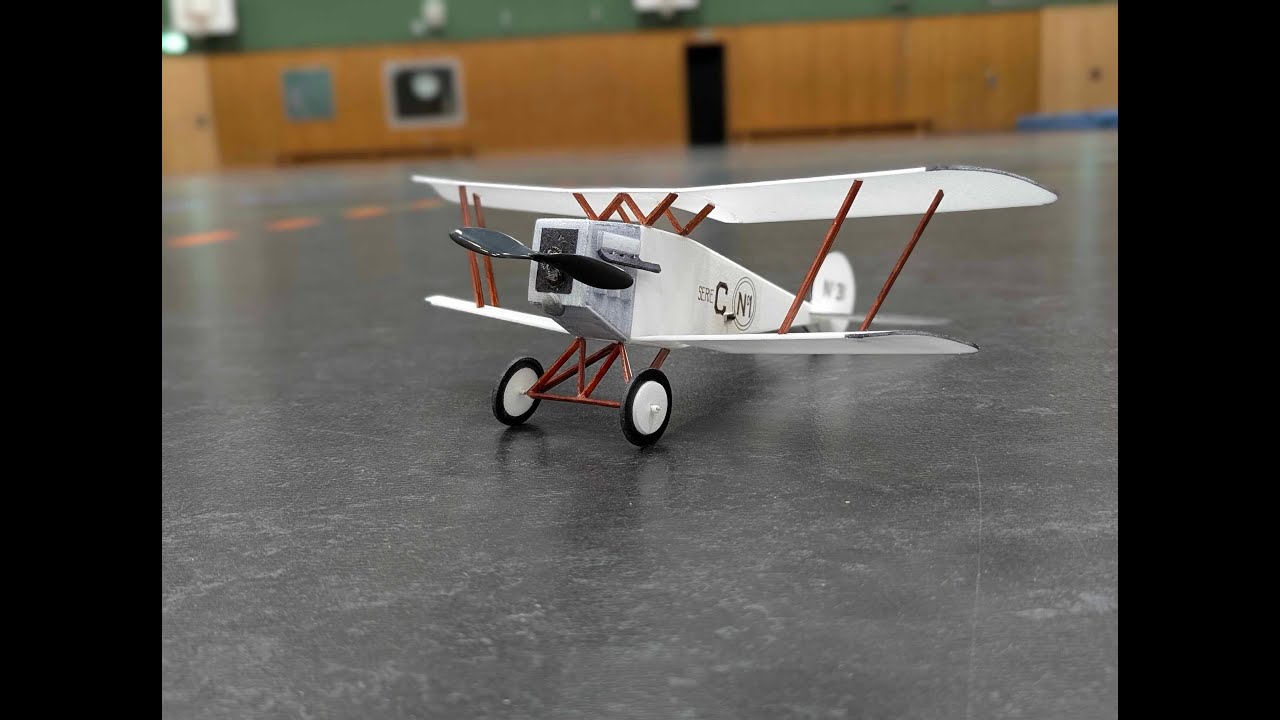 Microplano Veloz, capacitor powered, 2025/10/15