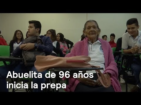 Mujer de la tercera edad inicia estudios de preparatoria  - En Punto con Denise Maerker