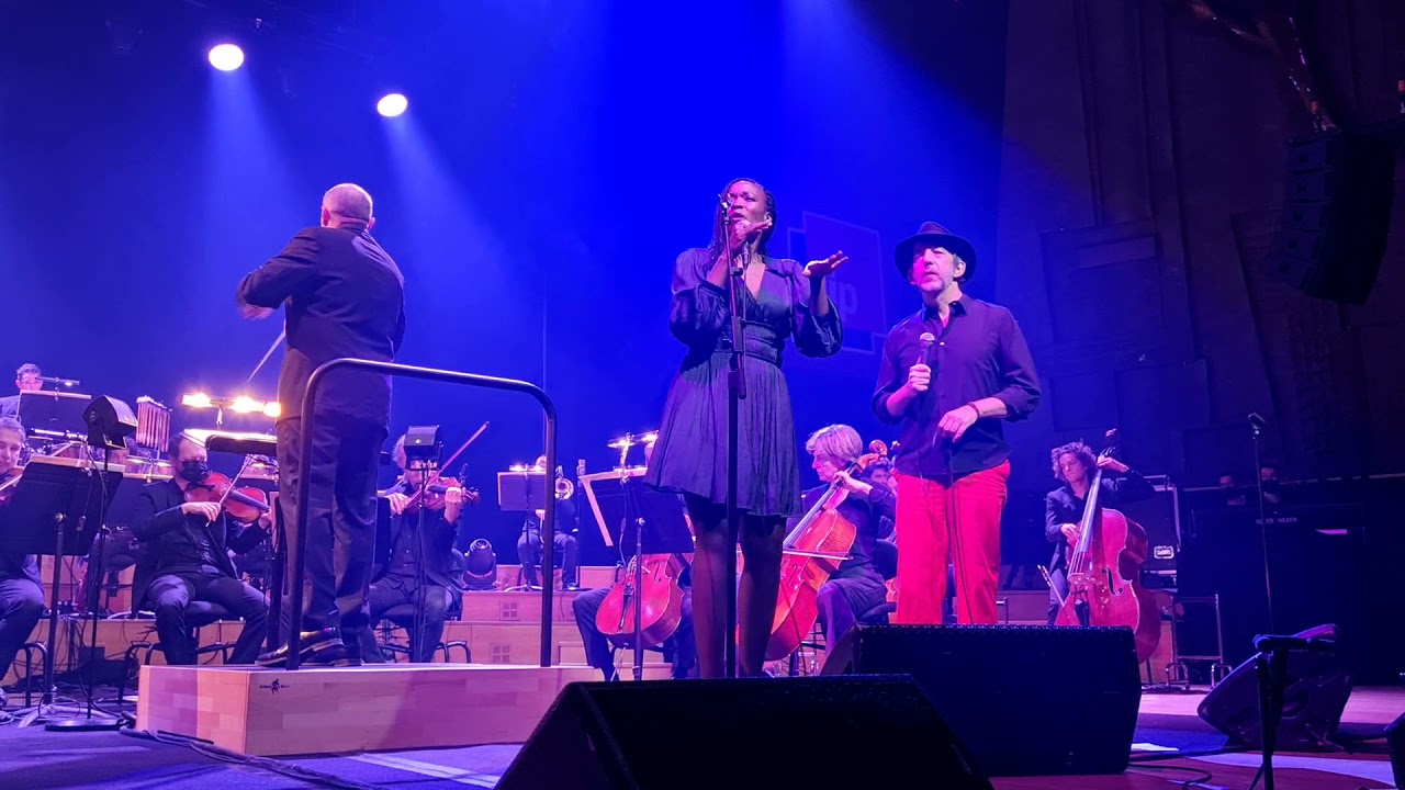 ARTHUR H + AWA LY & Orchestre Philharmonique de Radio France - La Chanson De Satie, Pop Symphonique auf YouTube ansehen ARTHUR H + AWA LY & Orchestre Philharmonique de Radio France - La Chanson De Satie, Pop Symphonique auf YouTube ansehen