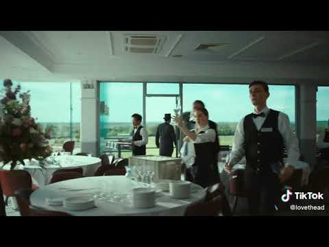 Actress In Credit Card Commercial