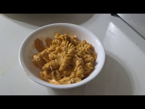 Buffalo Chicken Mac and Cheese