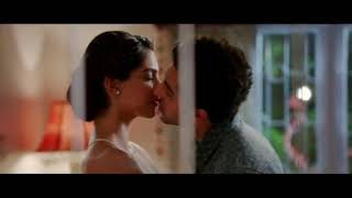 Sonam Kapoor Hot Kissing Scene