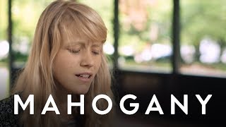 Video thumbnail of "Alice Phoebe Lou - Ocean | Mahogany Session"
