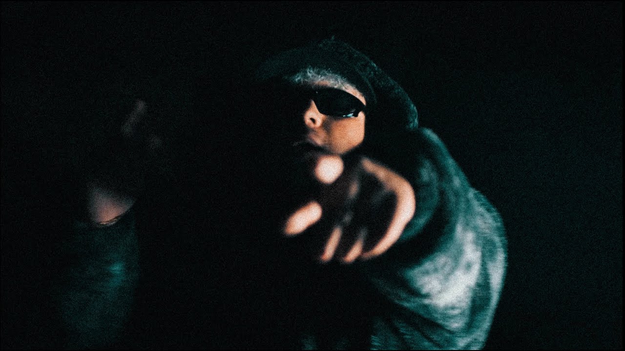 Watch Albano, Issy - Distinta (Official Video) on YouTube Watch Albano, Issy - Distinta (Official Video) on YouTube