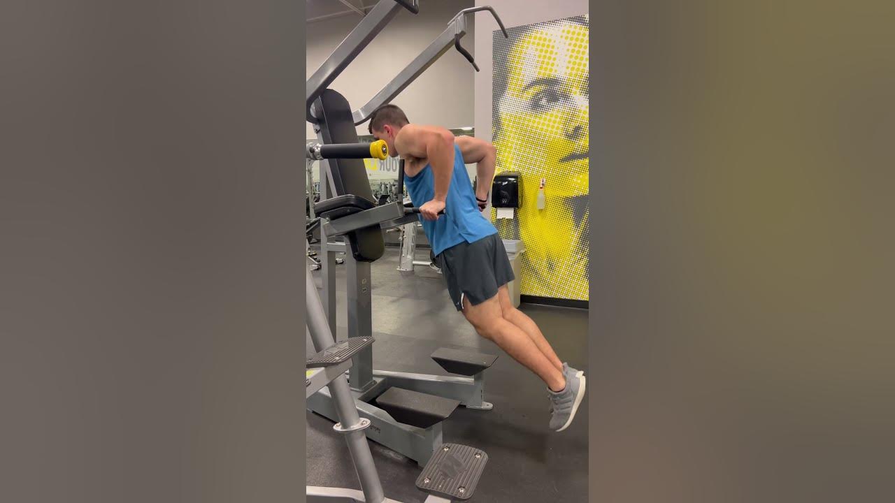 Chest Dips vs Tricep Dips YouTube
