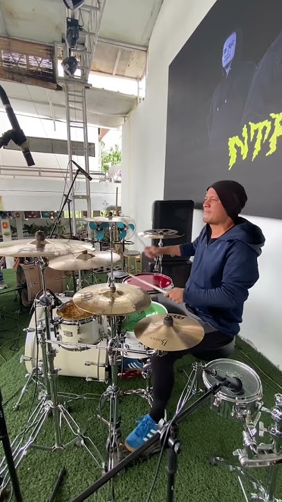 Soundcheck with my new drum and cymbals set..🥁