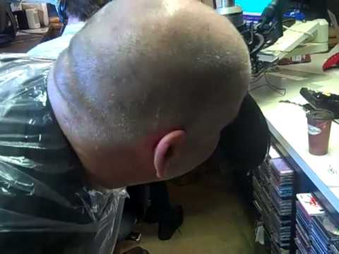 Big Tom Shaves His Head