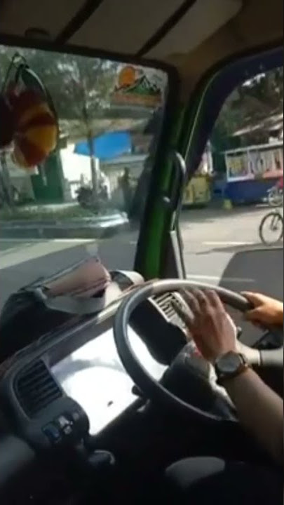 Daripada tidak kerja mending nyupir || Driver Elf Cewek bikin kagum