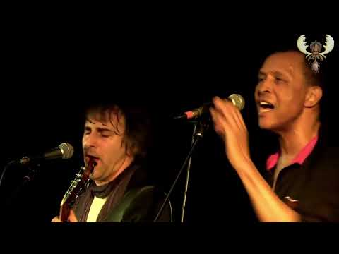 Chris Bergson band feat. Ellis Hooks - Greyhound - Live at Bluesmoose Radio - 21-03-2022