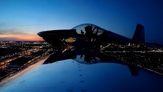 1st Tailwheel Landings at Night + Emergency due to a Light Bulb!?