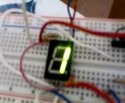 contatore da 0 a 9 con estensione low pin count pic kit 2