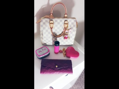 QUE LLEVO EN MI BOLSO 2015 ( What's in my purse)