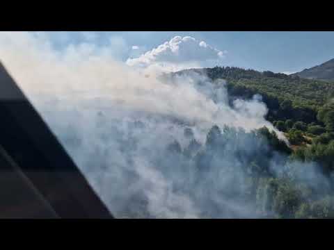 Фрлени над 80 тони вода, продолжува гасењето на пожарот на Јакупица, во близина на село Богомила