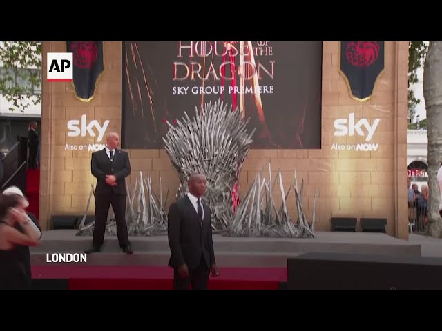 House the Dragons on X: O elenco mirim de House of the Dragon na premiere  de Londres. 😭 #HouseoftheDragon  / X