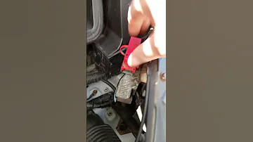 Renault Master Mk2 Jump Lead Connections Under Bonnet 