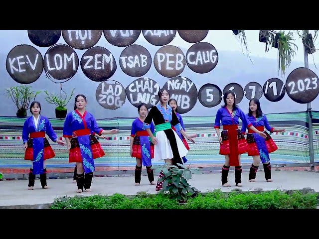 seev-cev-tsiab-peb-caug-txiv-leej-tub-ii-pov-thoj-kwm-channel