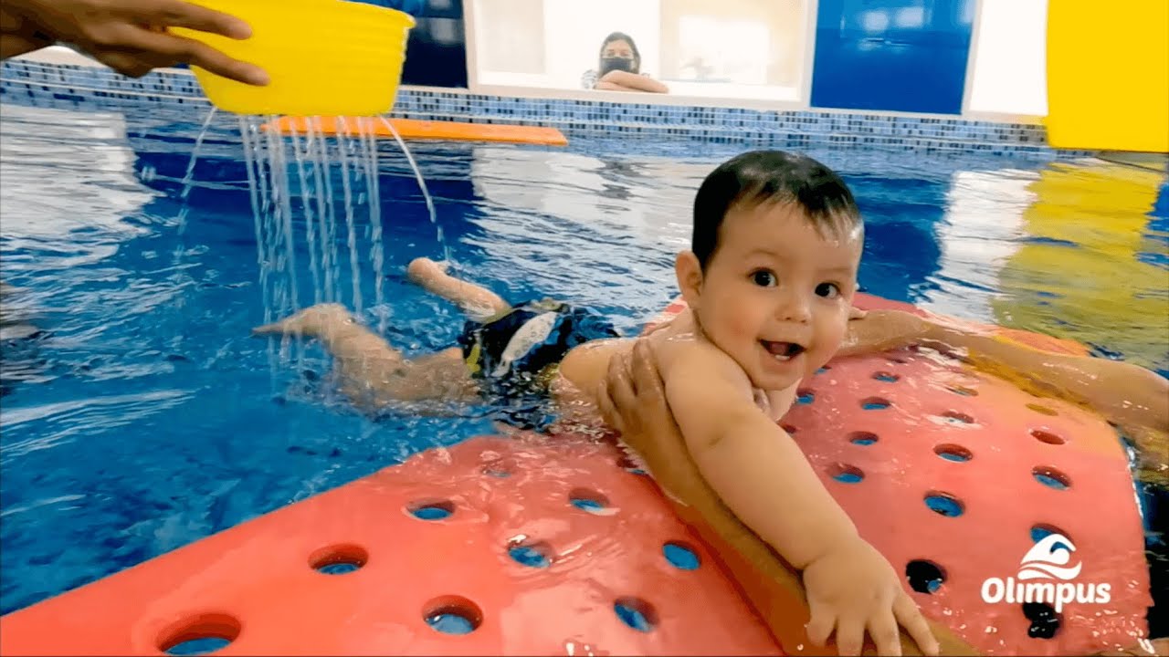 ¿Cómo la natación fortalece los lazos afectivos entre el bebé y sus padres? YouTube ¿Cómo la natación fortalece los lazos afectivos entre el bebé y sus padres? YouTube