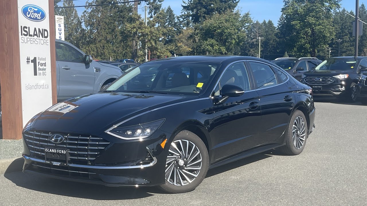 Обзор Hyundai Sonata Hybrid 2021 года с навигацией, камерой заднего вида и двумя климат-контролям...
