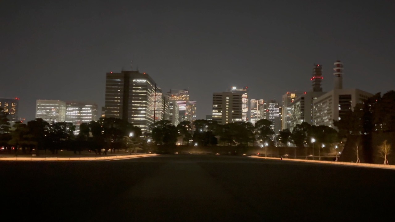 Quiet Night Walk in Tokyo – Imperial Palace Outer Gardens (No Talking)｜静かな夜の皇居外苑を歩く