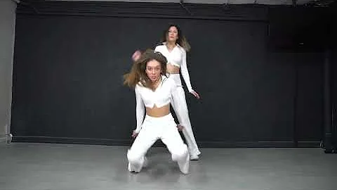 DANCE - TQG - KAROL G Y SHAKIRA