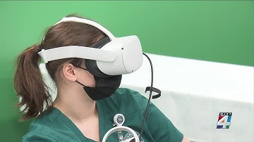 JU students use virtual reality to ready for a career in nursing, and it comes at a good time