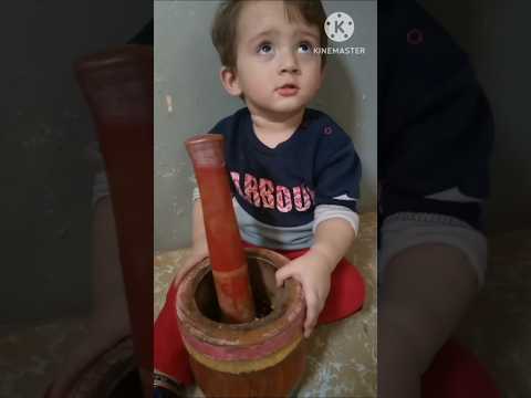 Little Chef Kut Raha Hai Ginger Garlic Cute Kitchen Shorts Azrarecipes Cookingtime Shorts 