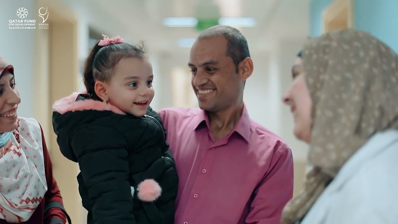 أطفال من غزة يسمعون لاول مرة بعد خضوعهم لعمليات زراعة القوقعة