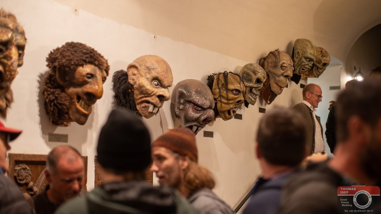 Mottinga Klaubauf Ausstellung Matrei in Osttirol Krampussausstellung Osttirol