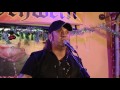 Рок-музыкант Артур Беркут с акустическим концертом в клубе "Швайн"